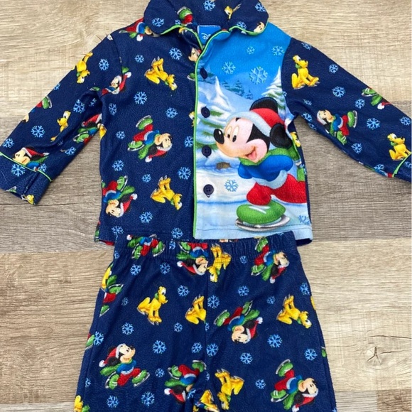 18M Winter Mickey Mouse PJs - Picture 6 of 7